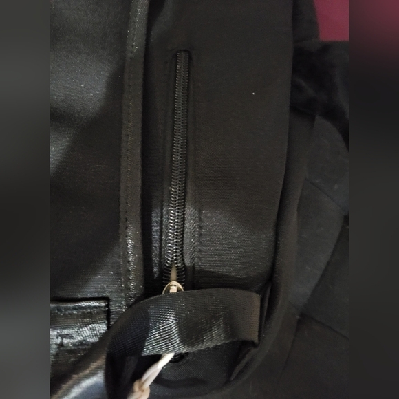 NWT TRENDY UNIQUE 3D SHARK BACKPACK - Picture 5 of 8